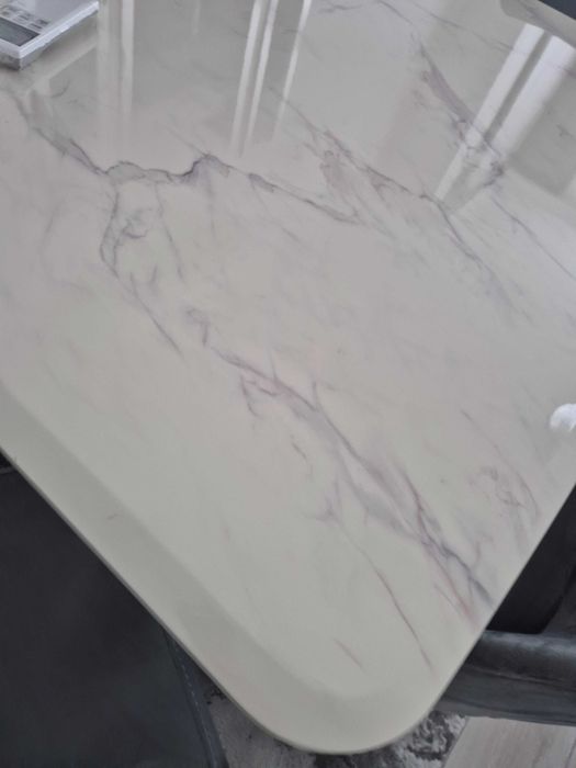 Ъглов диван със маса