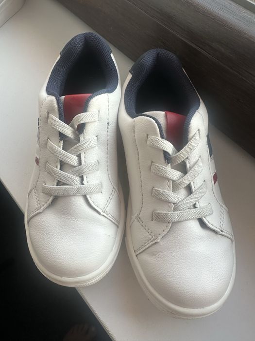 Pantofi marime 28