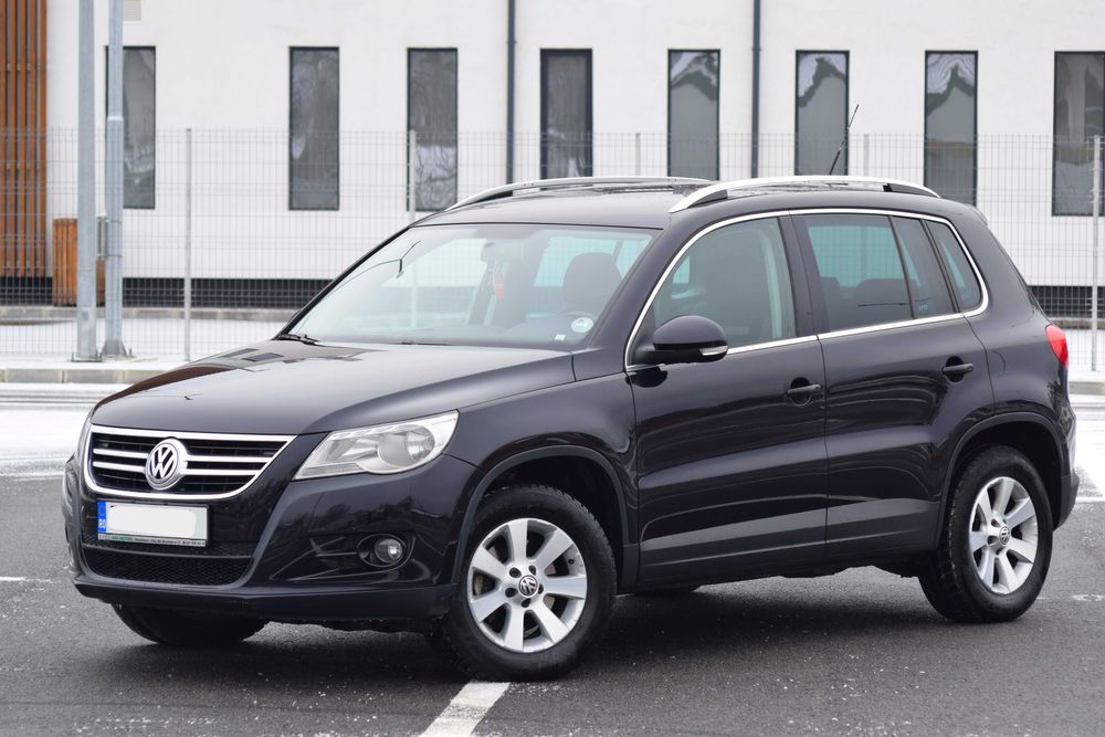 Volkswagen Tiguan 64.000 km automat ,4x4 ,2.0 benzina ,unic proprietar