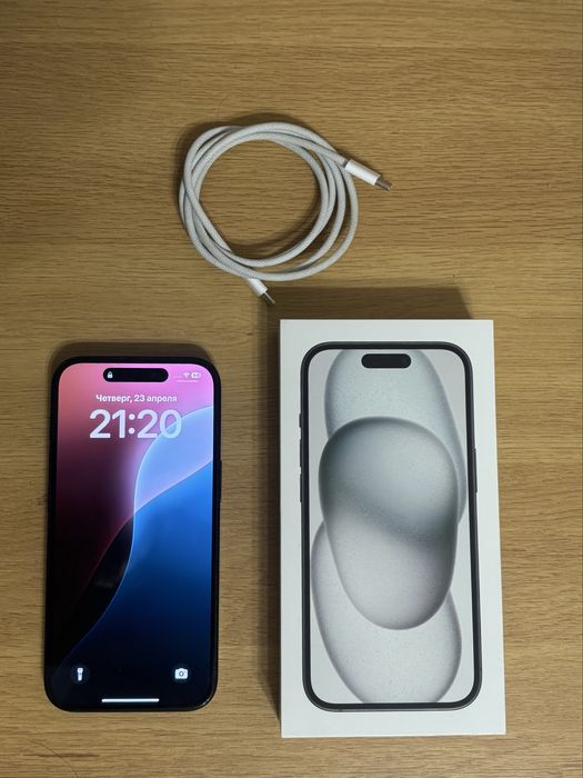 Продам идеальный iphone 15
