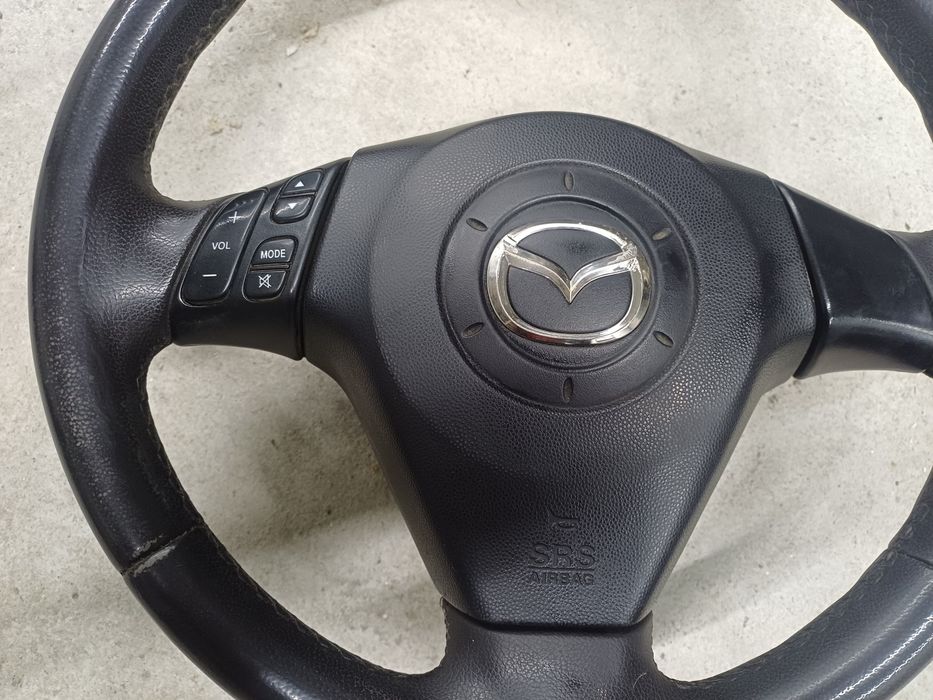 Волан за мазда 3 от 2003 до 2009 година