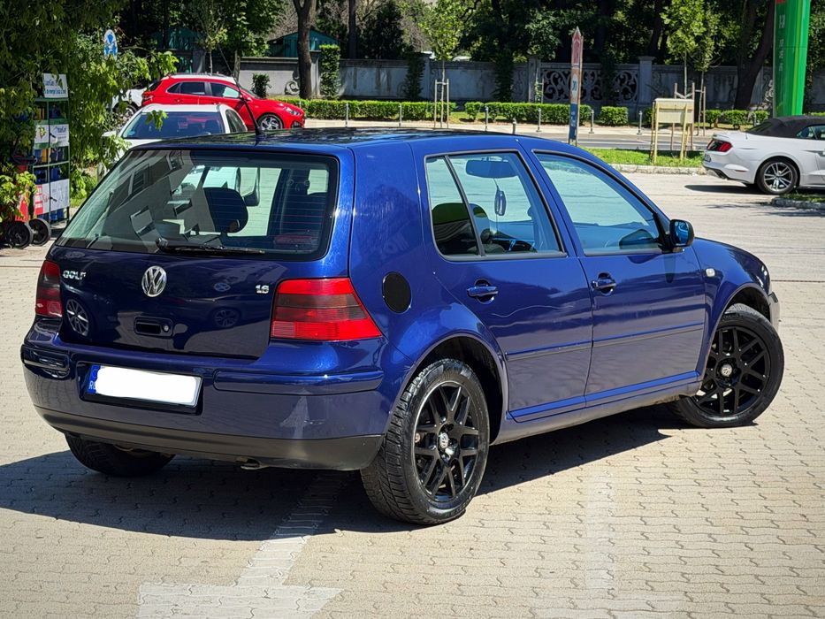 Parc Auto/ Vw Golf 4/1.6 Benzina/650€ Fix