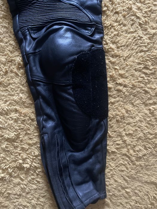 Pantaloni moto piele