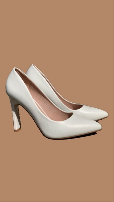 Бели токчета Tendenz