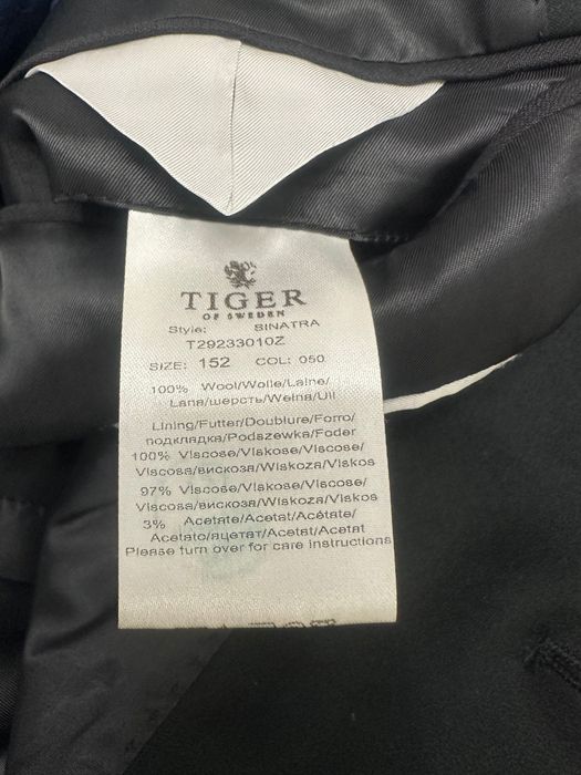 Мъжки костюм Tiger of Sweden L