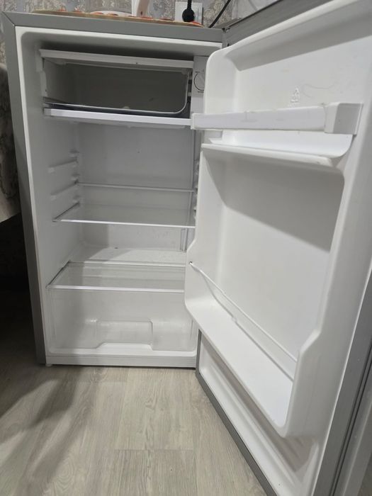 Продам холодильник Dauscher