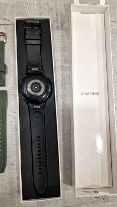 Samsung watch 6 classic - ОТЛИЧЕН смарт часовник