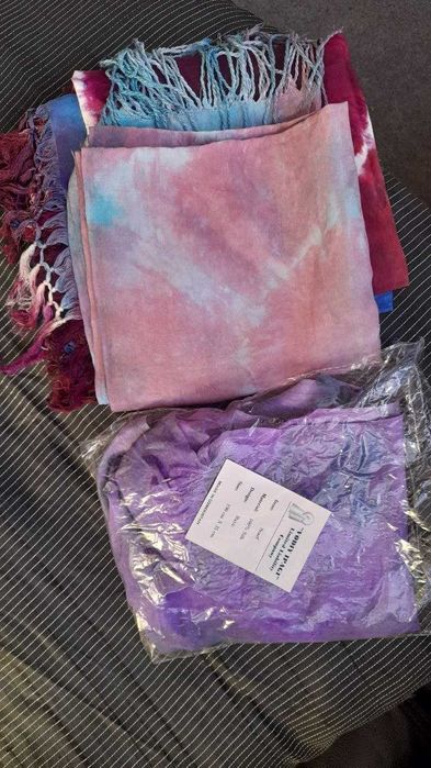 қўл иши, табиий ипакли гиламлар ва шарфлар