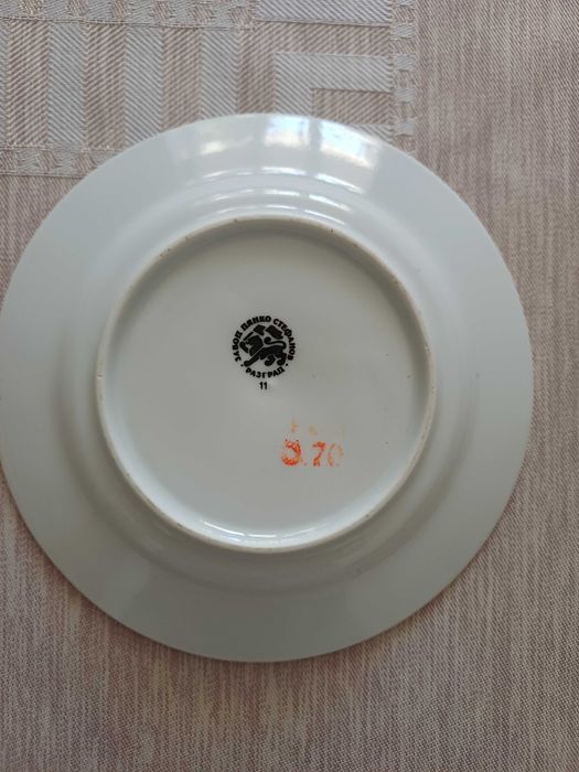 Чинии порцеланови