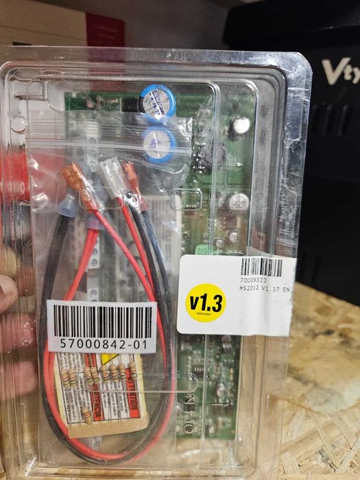 Centrala alarma antiefractie DSC NEO-HS2016NKE+ tastatura NEO HS2LCD + Traf