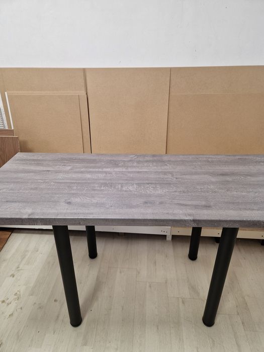 Vând mese de bucătărie