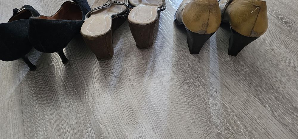 Продам женскую обувь