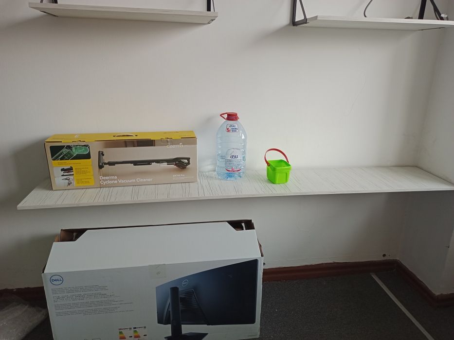 Полки для офиса.квартиры