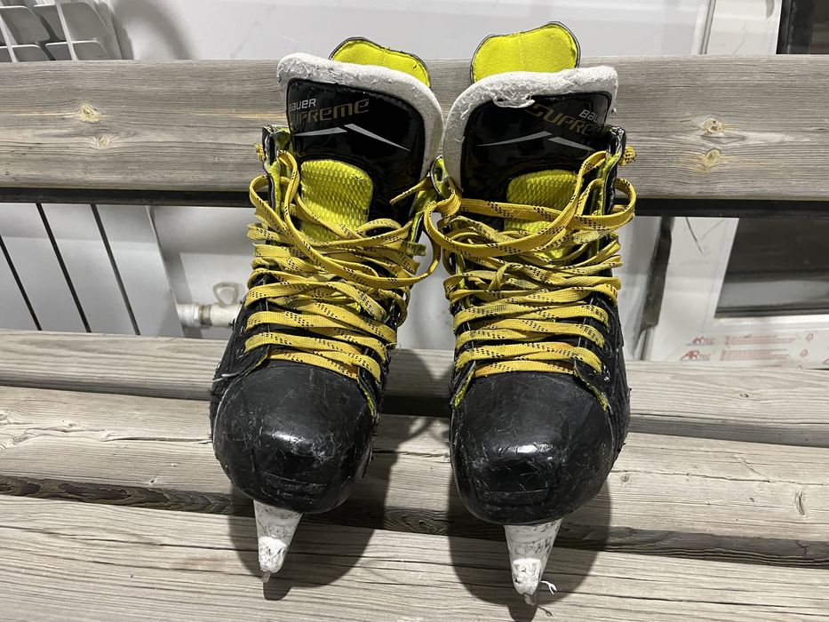 Коньки хоккейные