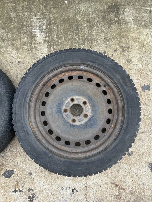 Зимни гуми с джанти 205/55 R 16