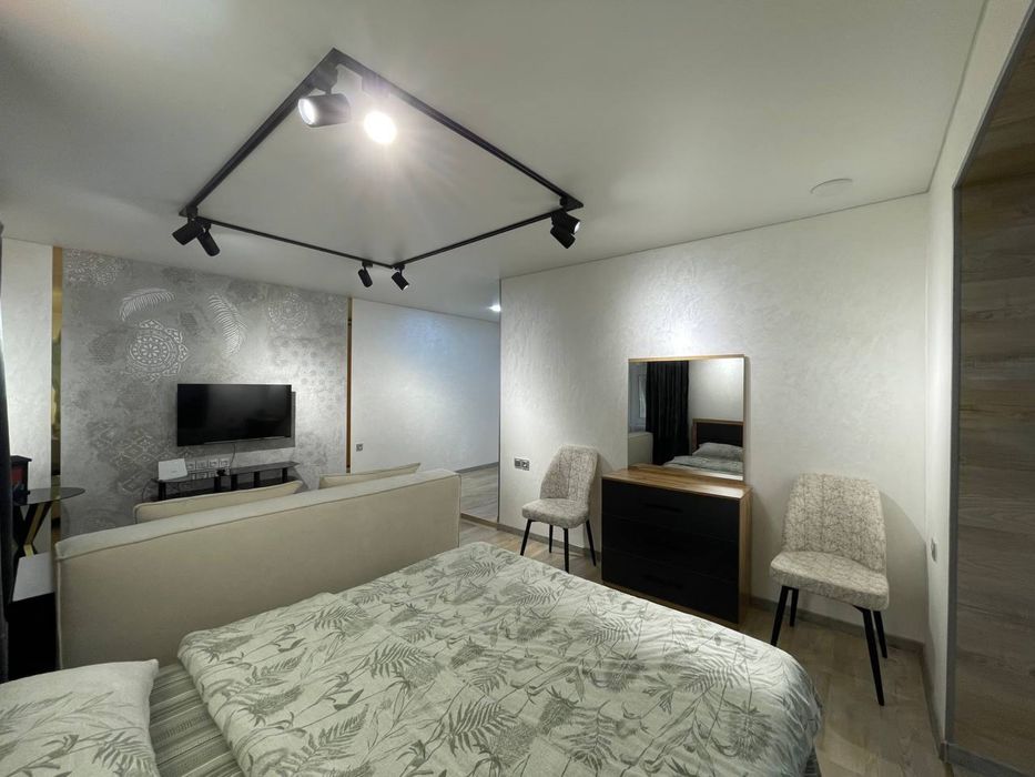 Однокомнатная квартира в центре (Ор. Гидрометцентр)