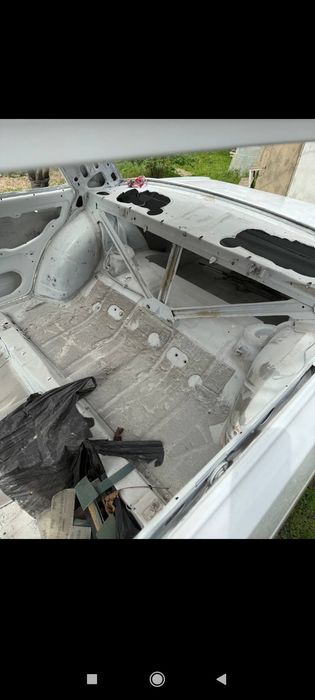 ВАЗ Кузов Сотилади 2107 или 2003