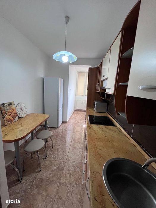 Inchiriez Apartament 3 camere, Nufarul