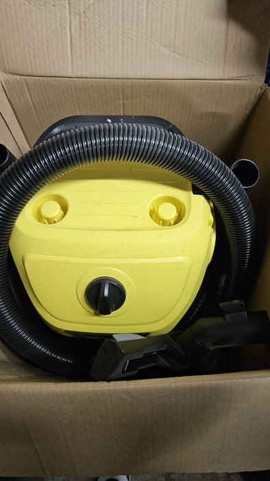 Прахосмукачка Karcher WD 3