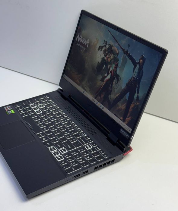 Acer Nitro RYZEN 7 - 7735H, Nvidia RTX 3050 4GB, kuchli ishlar uchun