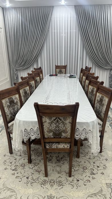 Стол и стулья б/у 14шт