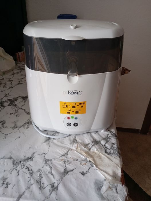 Sterilizator biberoane