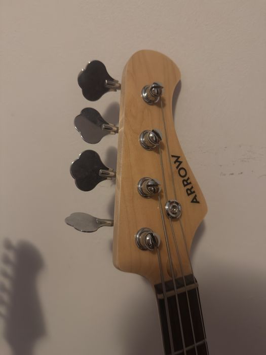 chitara  bass Arrow precision bass