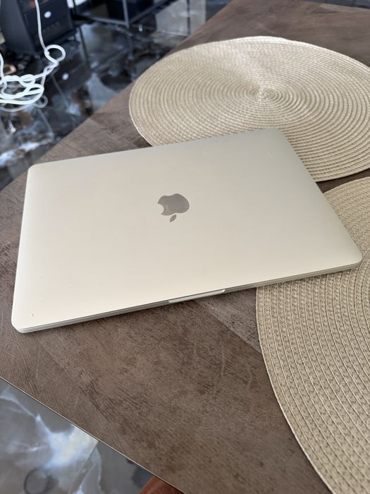 Apple MacBook Pro i5 SSD