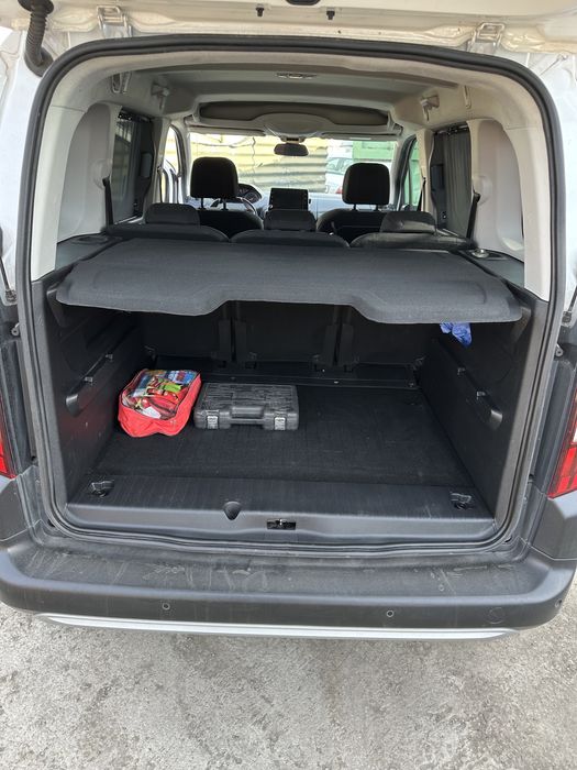 Peugeot rifter GT line 1.5 130hp