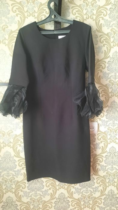 Красивое платье черное