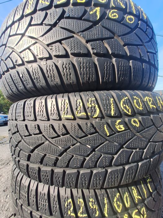 4 anvelope iarna 225/60r17 Dunlop Montaj Gratuit