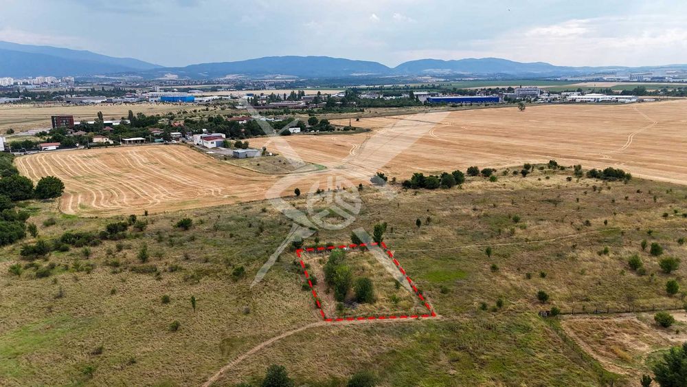 Продава се Парцел в с. Волуяк, Област София-град - 1287 кв.м за 117 €/кв.м - Снимка #1