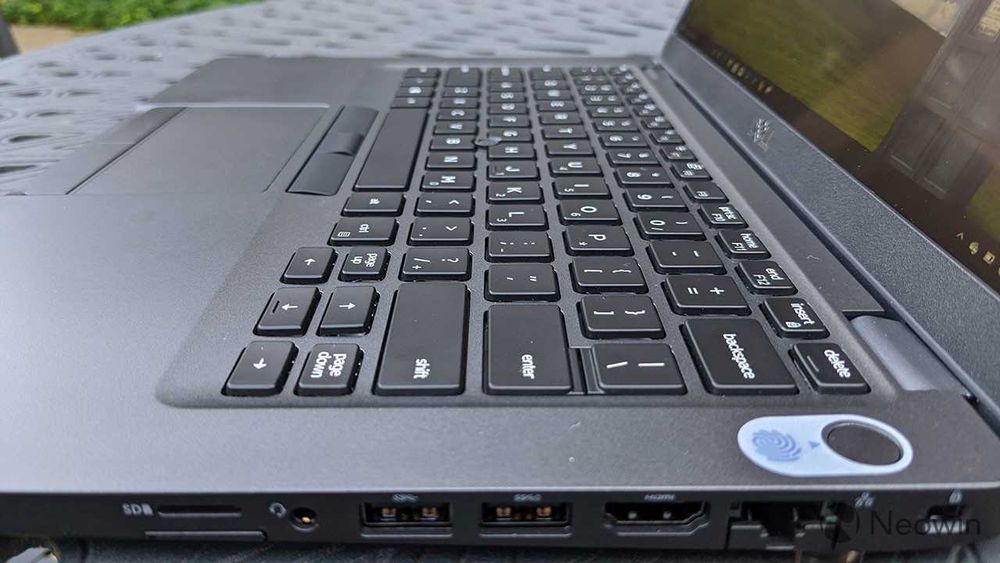 Oferta Scoala Dell Latitude 5400, Intel Core i5, 32GB DDR4, 512GB SSD, 14 Inch