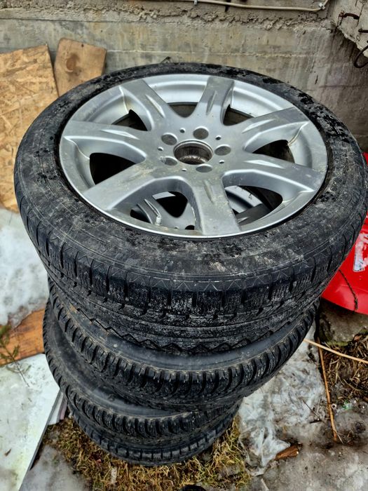 Vând jante cu cauciucuri