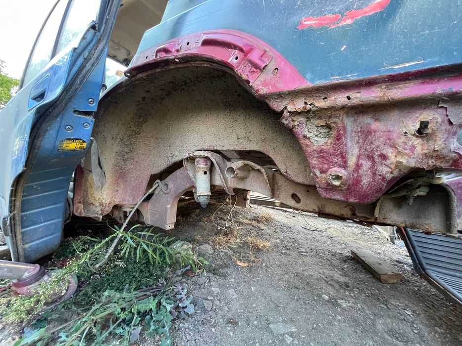 Suzuki vitara 1.6 ЦЯЛА СЕ ПРОДАВА