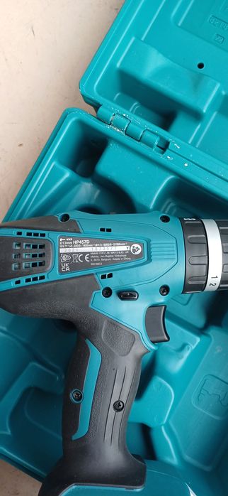Чисто нов винтоверт MAKITA HP457 D
