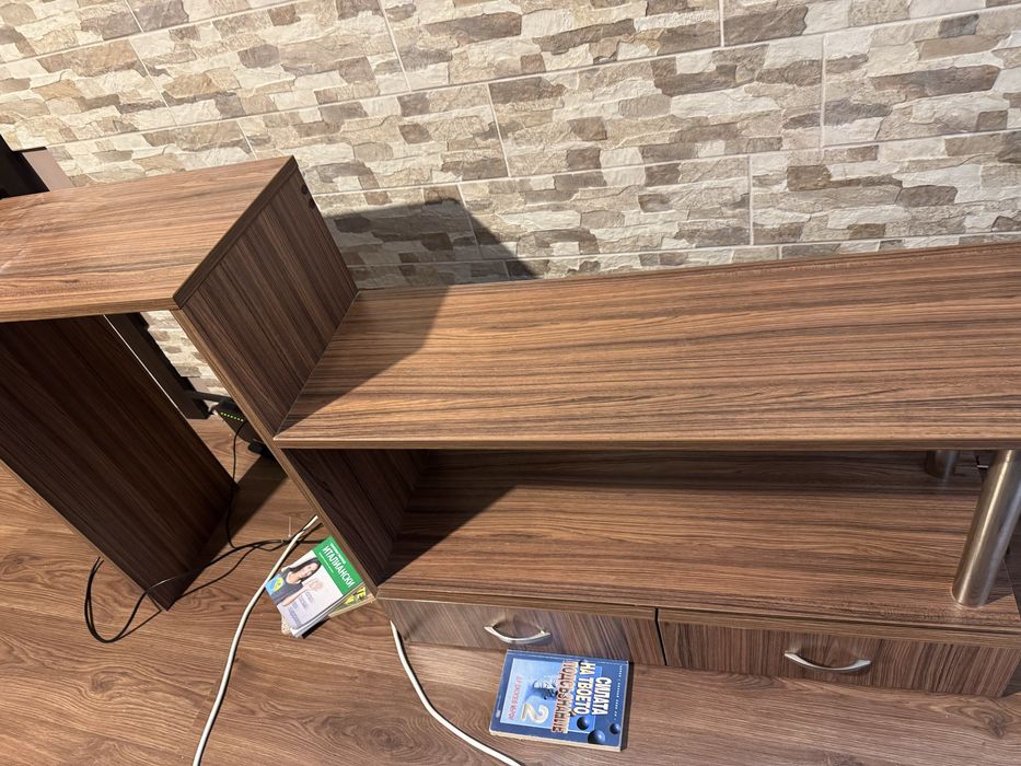 Телевизионен шкаф с два рафта