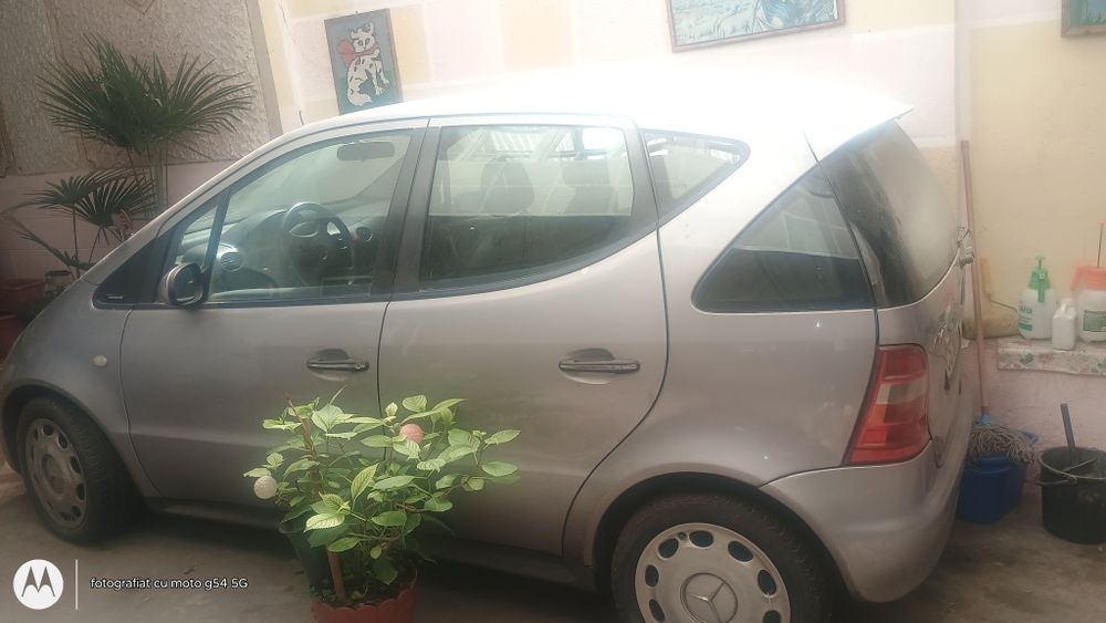 De vânzare piese de schimb sau completă