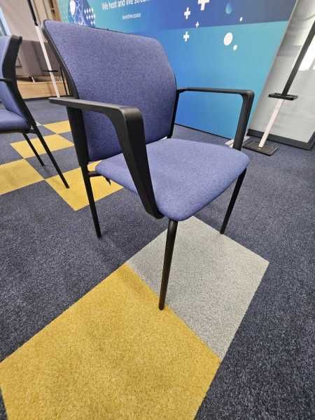 Посетителски стол