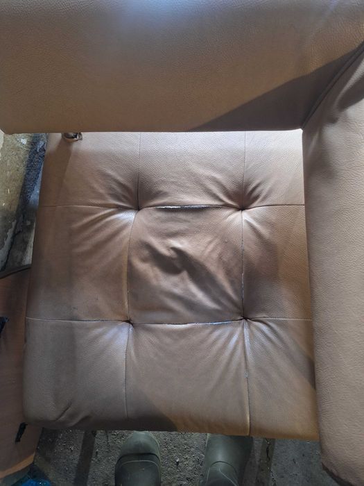 Кресло коженное 2