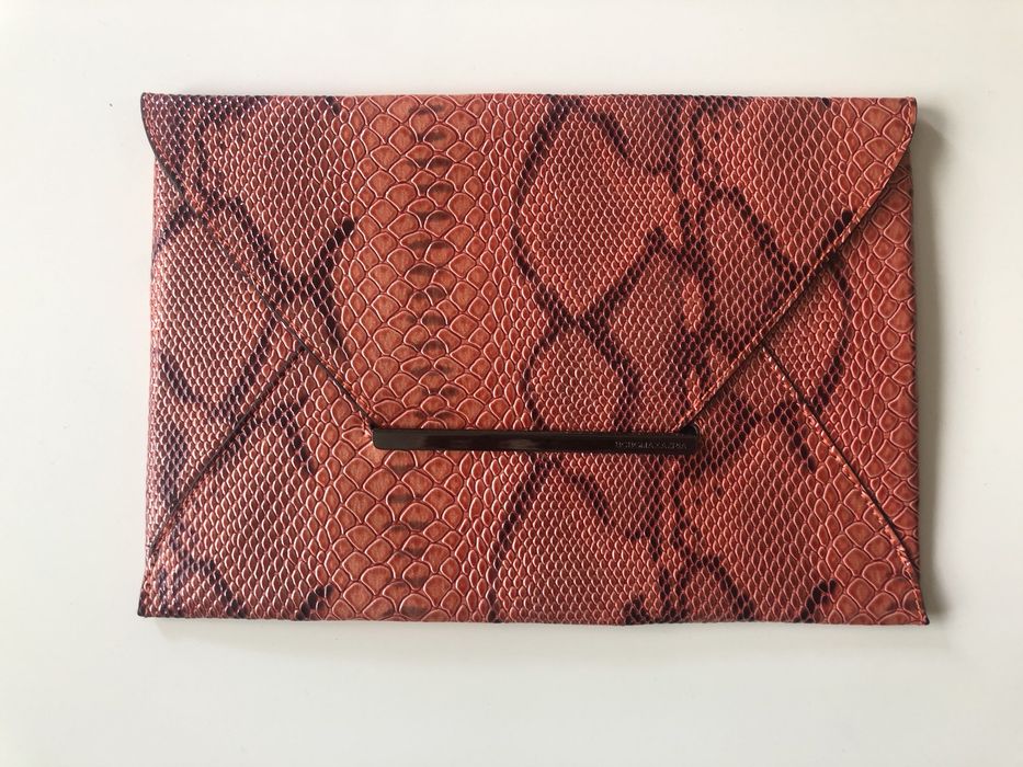 Чанта плик Bcbgmaxazria