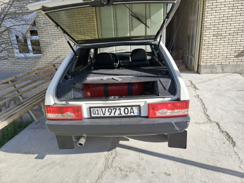 Лада Ваз 2109 спутник