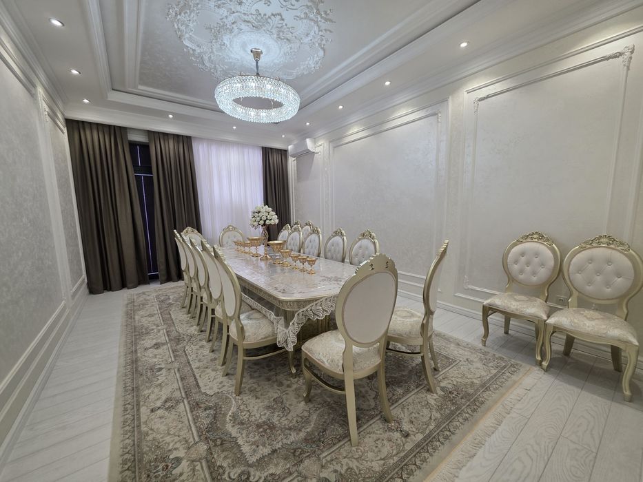 Продаётся свой готовый евродом 3 уровневый  отличный локация.