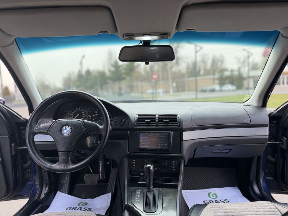 BMW E39 M52B2.5 автомат продается