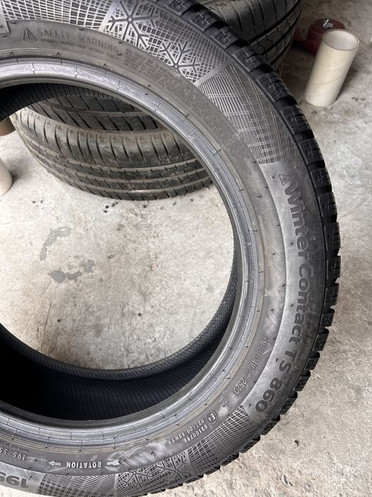 2 anvelope iarna ca NOI 195/55/16 , Continental ,  8’mm