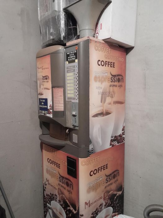 Vând încasatoare bancnote și piese aparate cafea