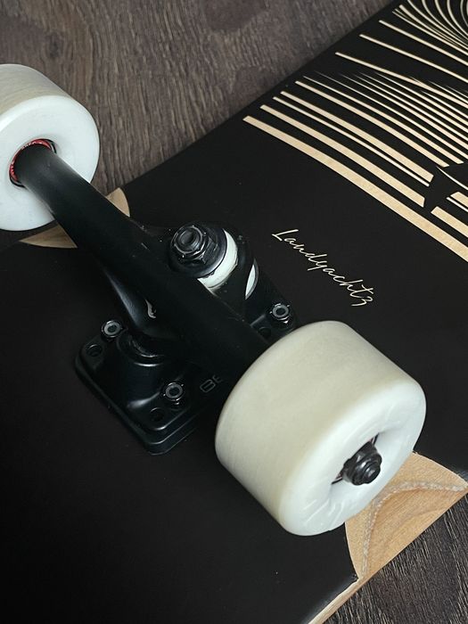 Longboard Skateboard Landyachtz