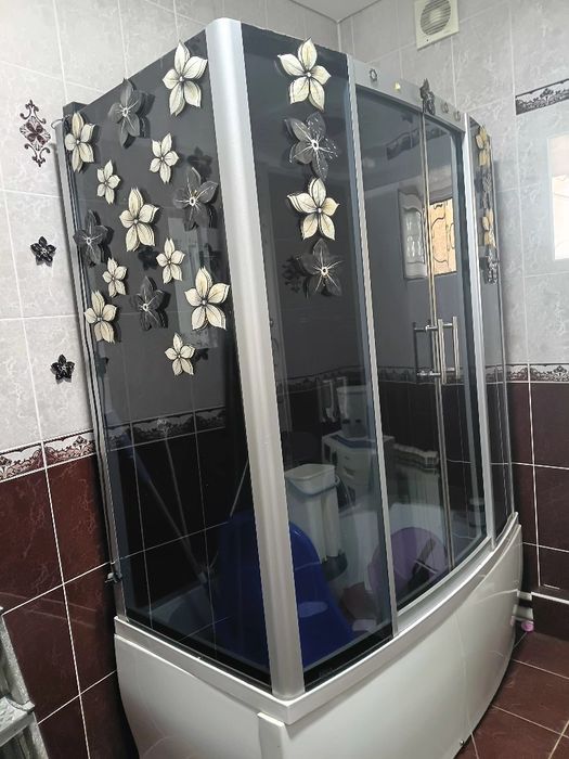 Продам душевую кабину