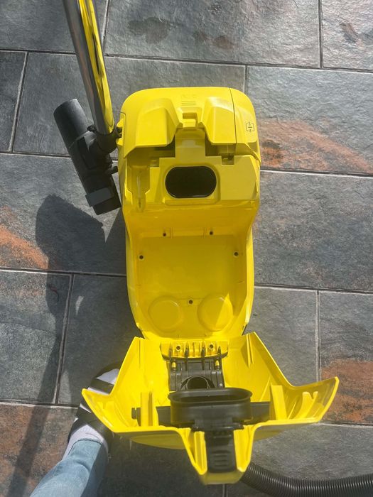 Aspirator cu apa