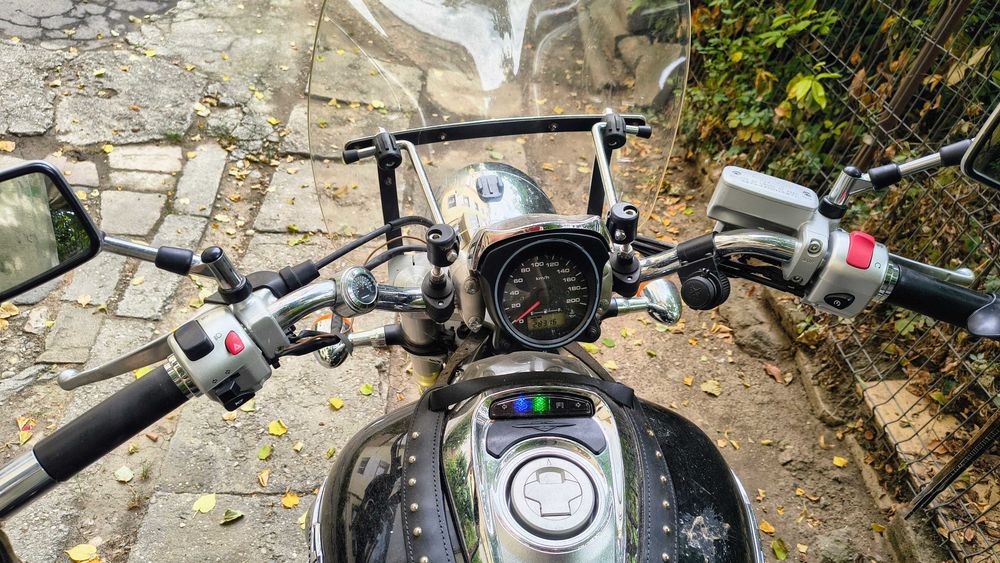 Vând motocicletă Suzuki Intruder M800 (VZ800)